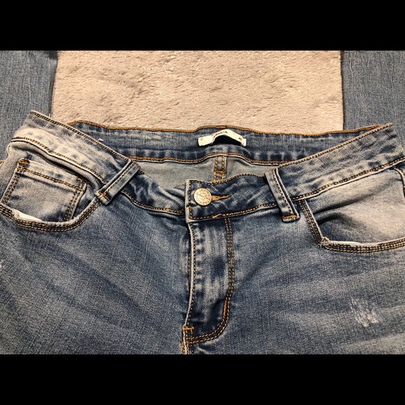 Laulia Ripped Skinny Jeans - Picture 8 of 8